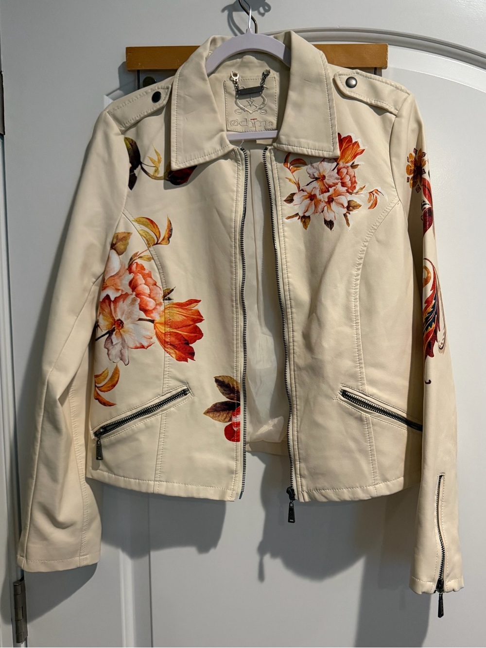 Odyn - Women's Cream Floral Vegan leather Feminine moto coat Sz. Small - Picture 2 of 7